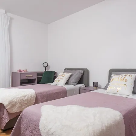 Apartment Brand New Bliss Lux Split